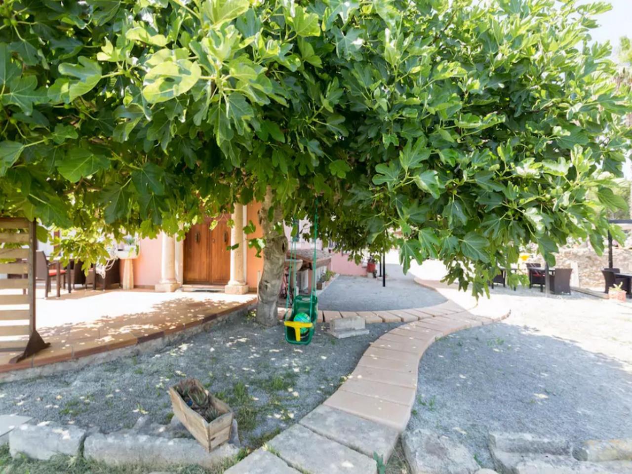 Puerto De Pollensa Villas And Apartments, With Private Mountain Ideal For Runners, Trailers,Near Puerto Pollensa Beach Approximately 5 Minutes Walking, Unique Experience In A Ullal Old Typical Mallorca House With Private Mountain And Near To The Beac Port de Pollença Exterior foto
